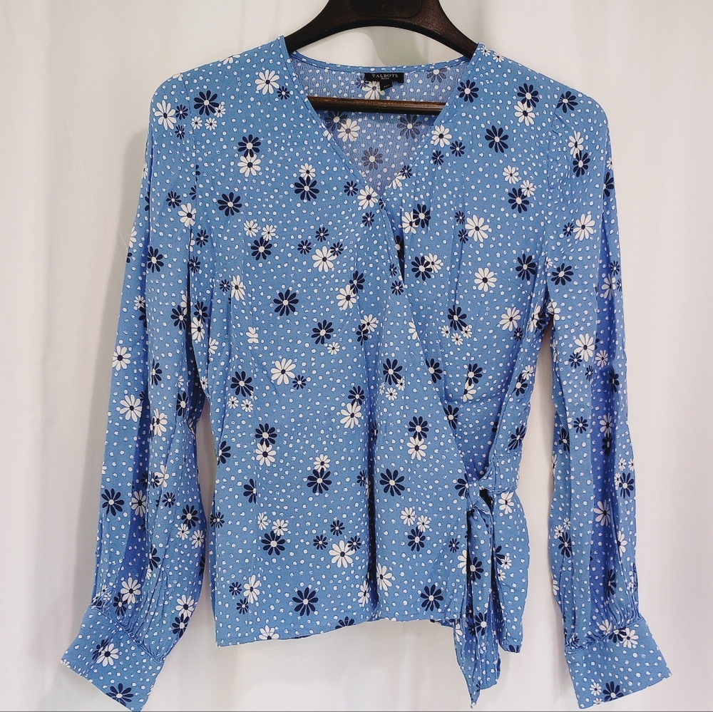 Talbots Poet Sleeve Wrap Tie Front Blouse Long Sleeves  Blue Floral Sz M Petite